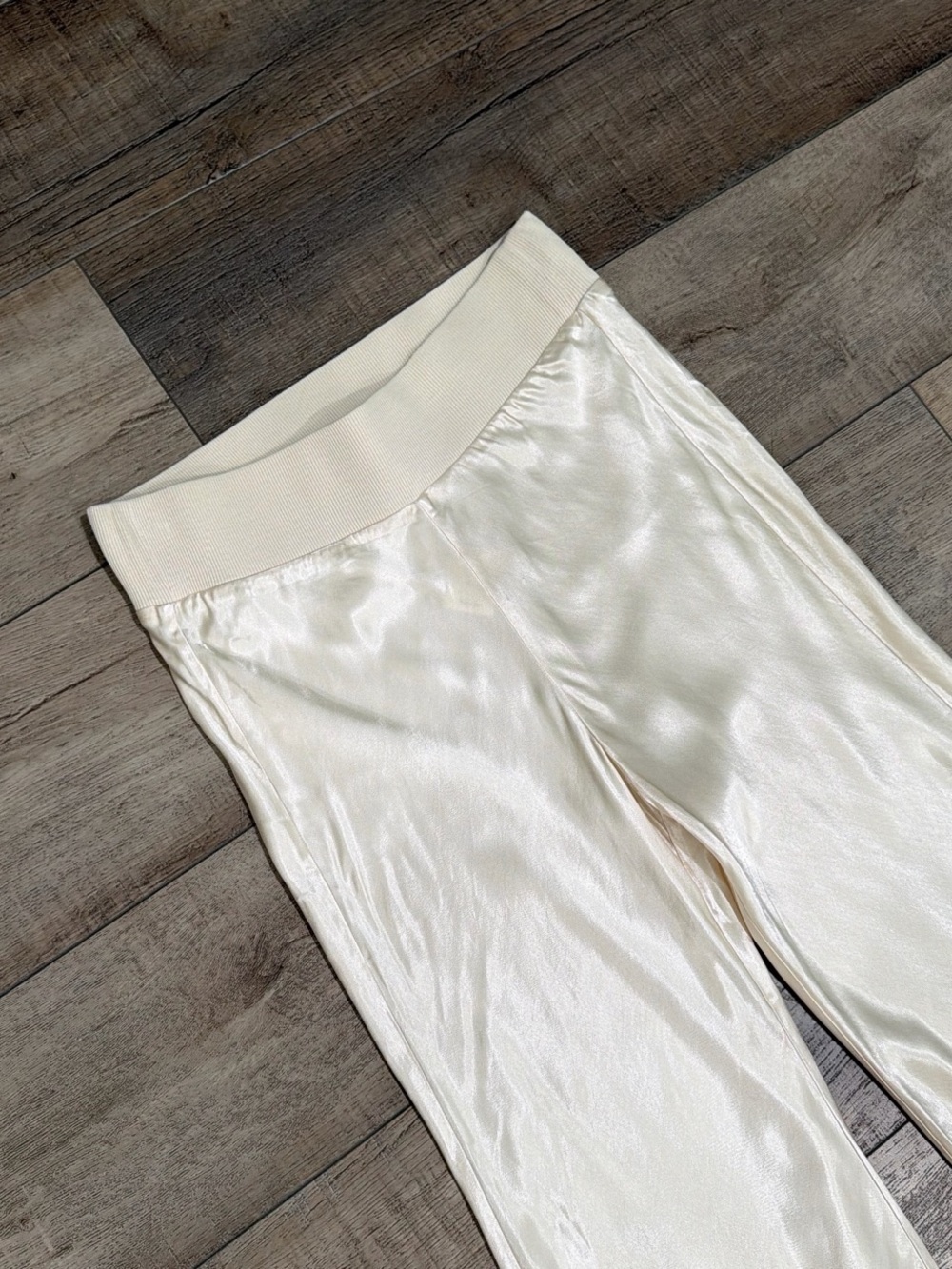 Enza Costa satin bias pants in antique white - Picture 4 of 8